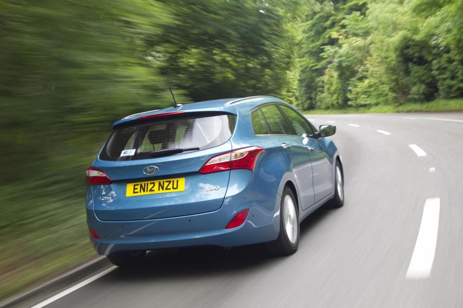  Hyundai i30 Wagon 2012 года  (UK) (фото 42 из 70)